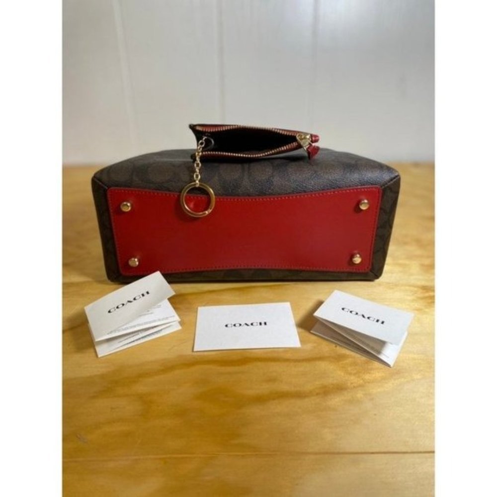 NEW! Coach Purse - Picture 8 of 12